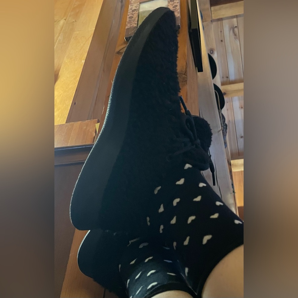 Allbirds- women’s wide wool size 9